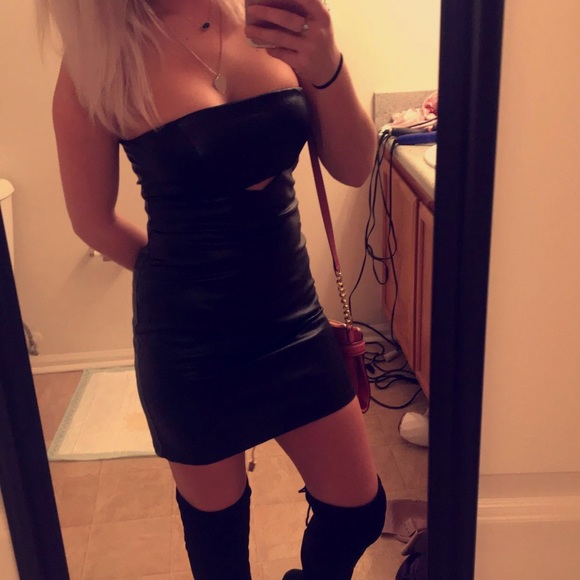 Dress - Picture 2 of 2